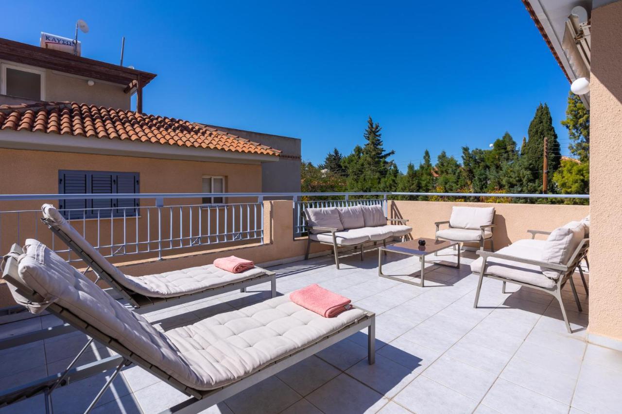 Summer Breeze Holiday Apartment With Pool Paphos Extérieur photo